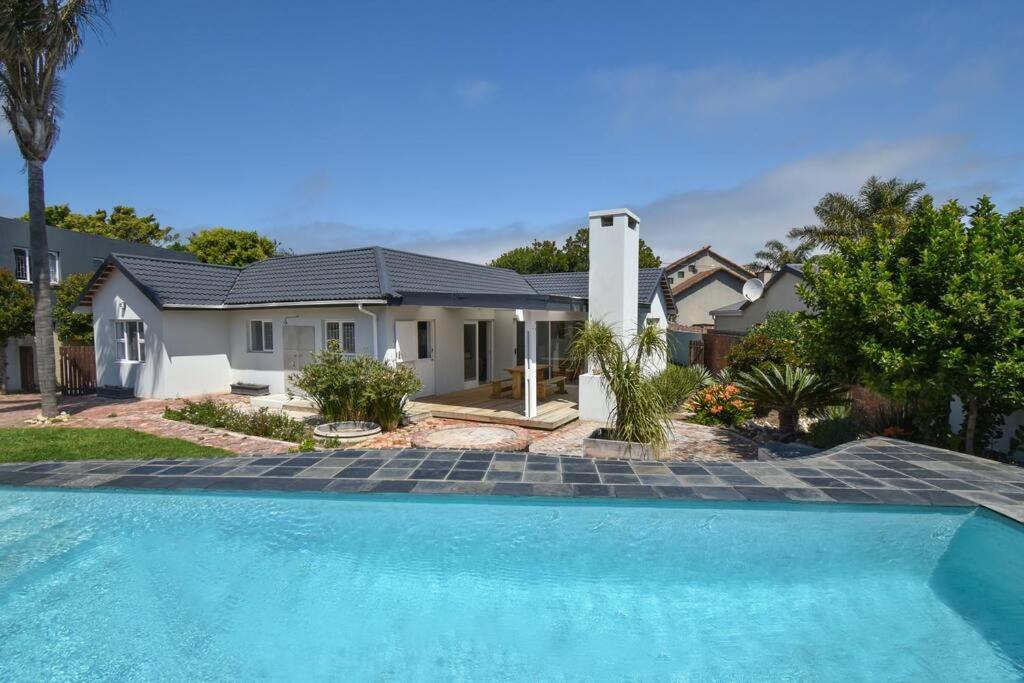 Sun, Fun And Laughter In Plett - Back Up Power! *