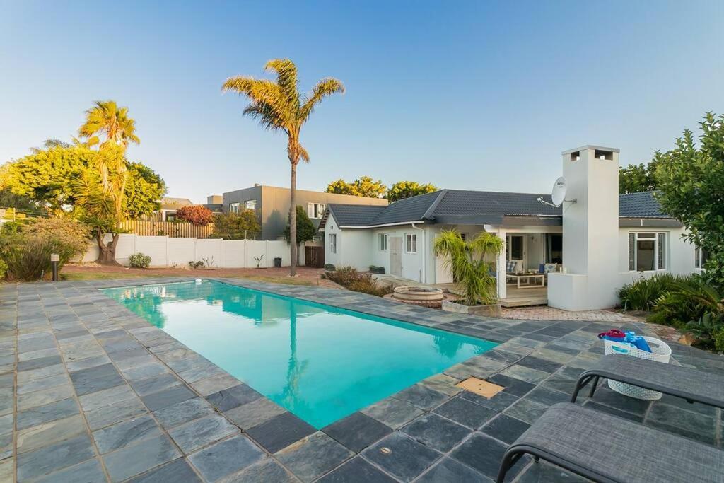 Sun, Fun And Laughter In Plett - Back Up Power! * Plettenberg Bay